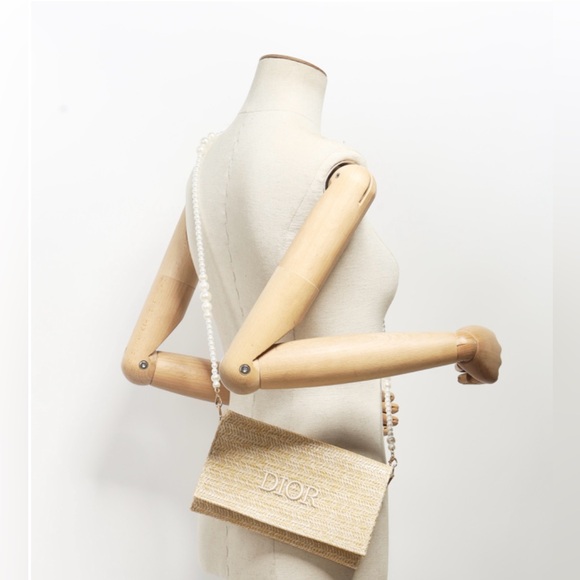 NEW CHRISTIAN DIOR POUCH - Picture 7 of 13